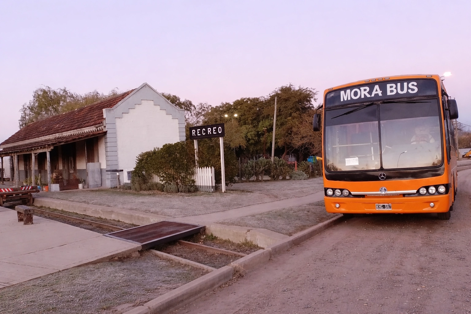 Colectivo escolar Mora Bus optimizado